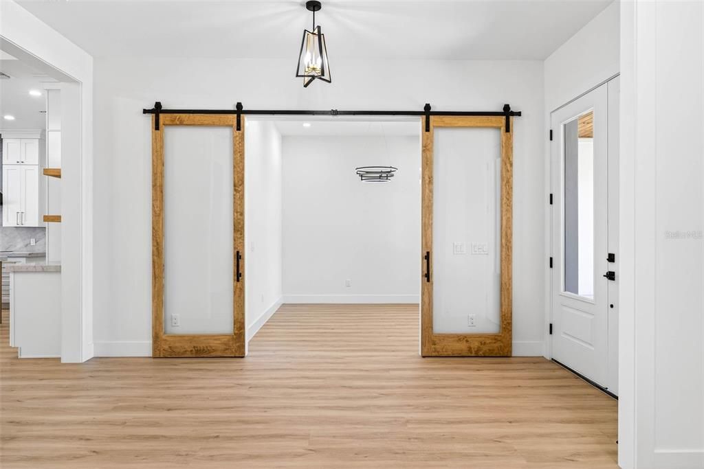 For Sale: $1,259,000 (5 beds, 4 baths, 3752 Square Feet)