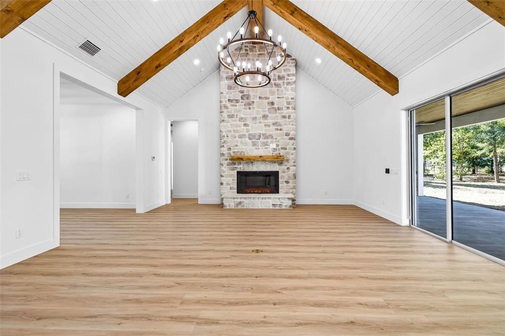 For Sale: $1,259,000 (5 beds, 4 baths, 3752 Square Feet)