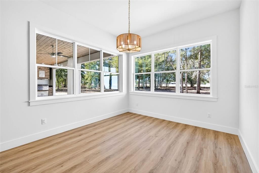 For Sale: $1,259,000 (5 beds, 4 baths, 3752 Square Feet)
