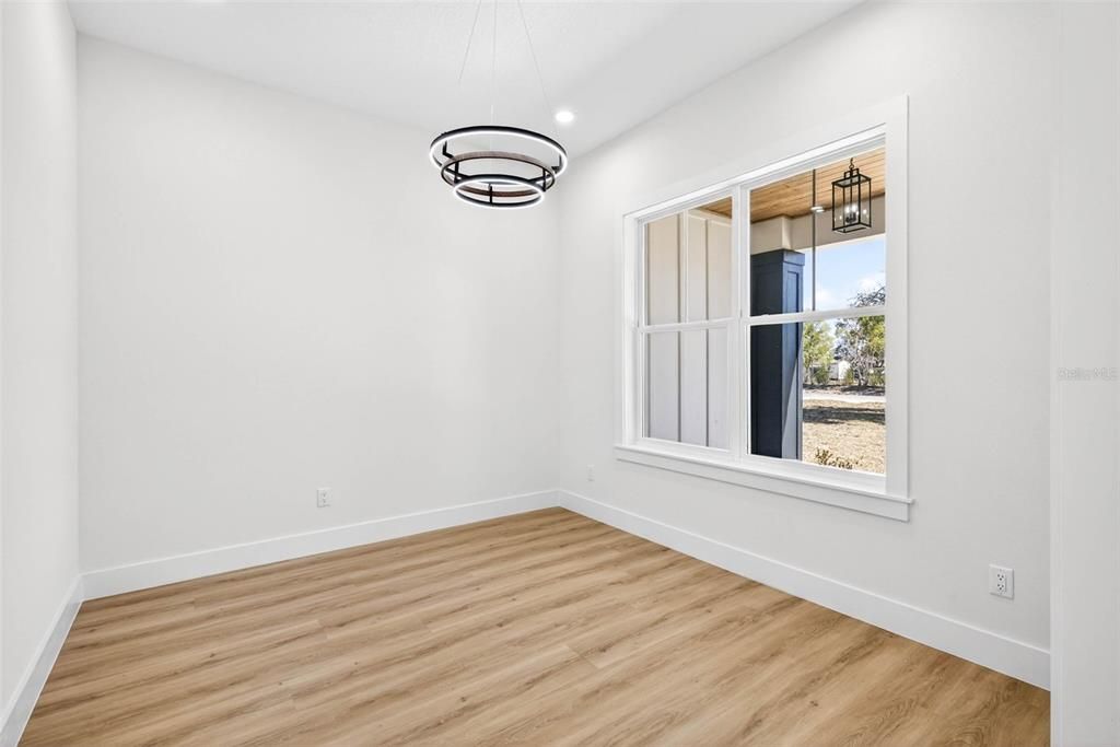 For Sale: $1,259,000 (5 beds, 4 baths, 3752 Square Feet)