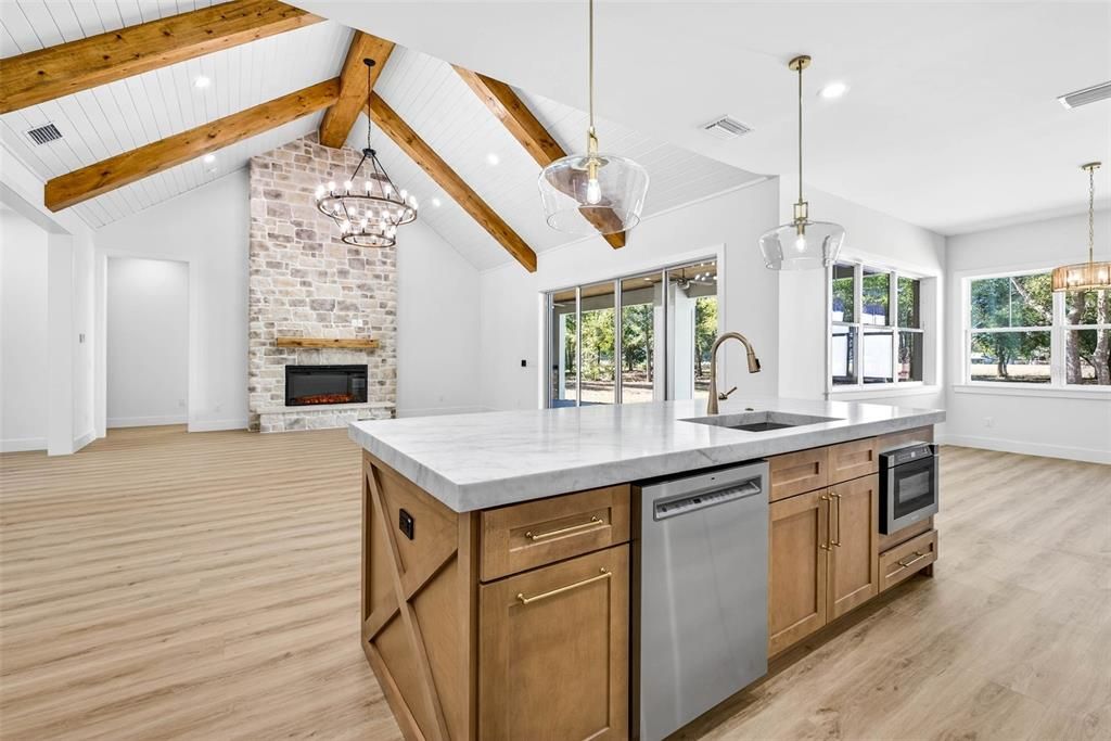 For Sale: $1,259,000 (5 beds, 4 baths, 3752 Square Feet)