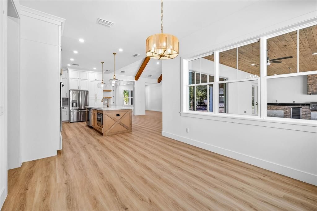 For Sale: $1,259,000 (5 beds, 4 baths, 3752 Square Feet)