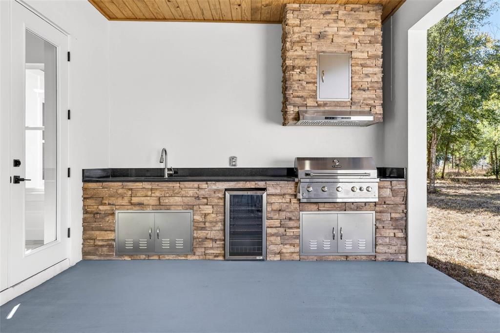 For Sale: $1,259,000 (5 beds, 4 baths, 3752 Square Feet)