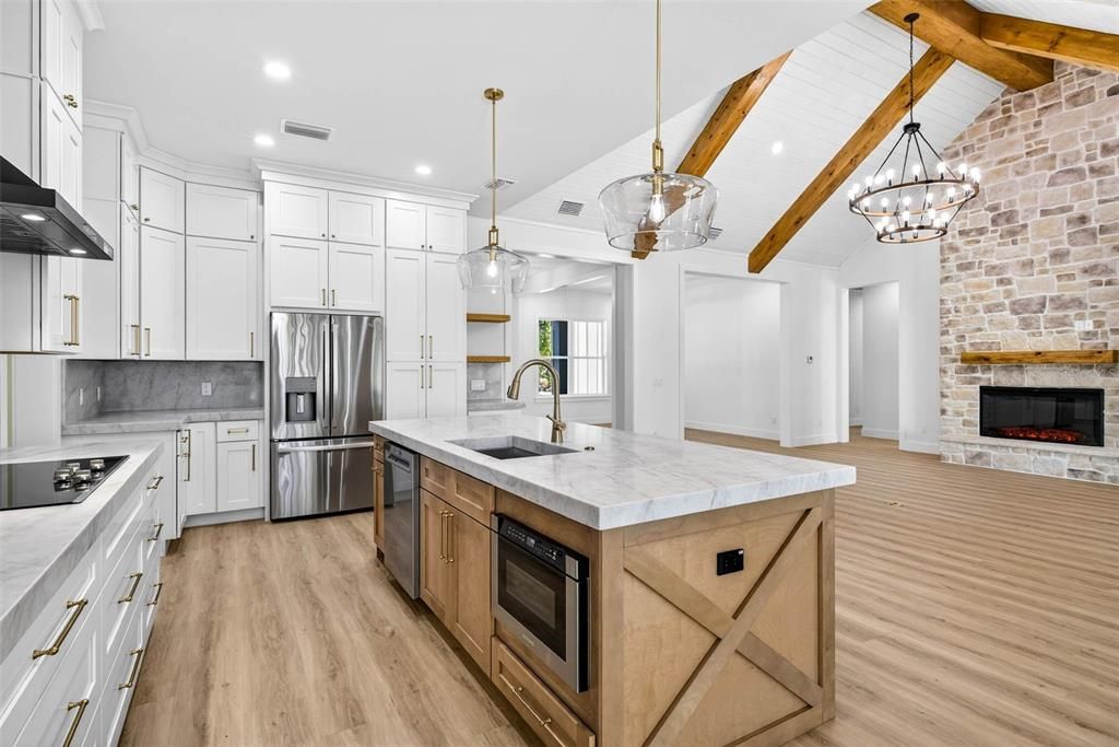 For Sale: $1,259,000 (5 beds, 4 baths, 3752 Square Feet)