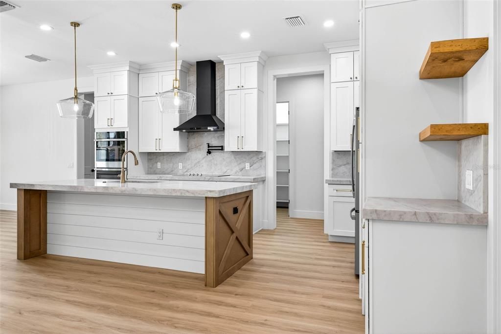 For Sale: $1,259,000 (5 beds, 4 baths, 3752 Square Feet)