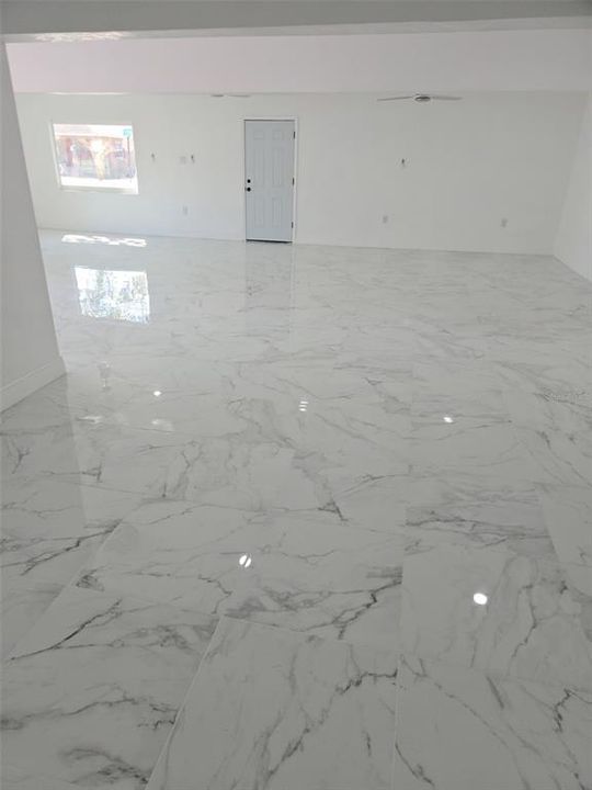 En Venta: $299,995 (0 camas, 0 baños, 1496 Pies cuadrados)