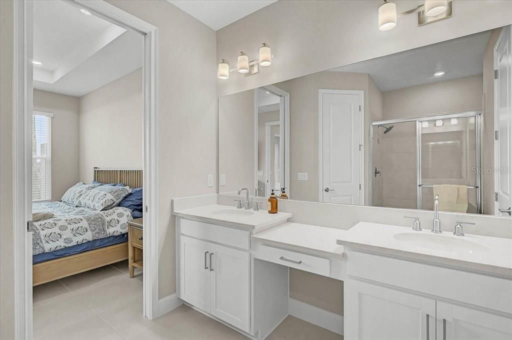 В аренду: $3,100 (2 спален, 2 ванн, 1530 Квадратных фут)