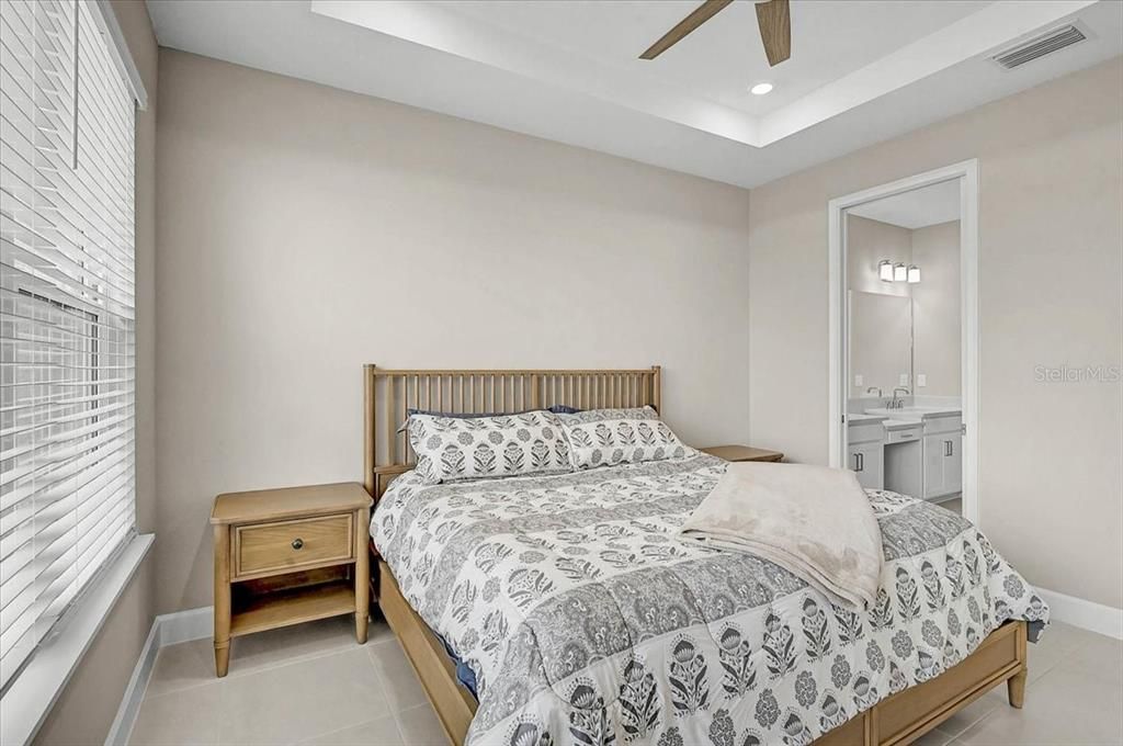 В аренду: $3,100 (2 спален, 2 ванн, 1530 Квадратных фут)