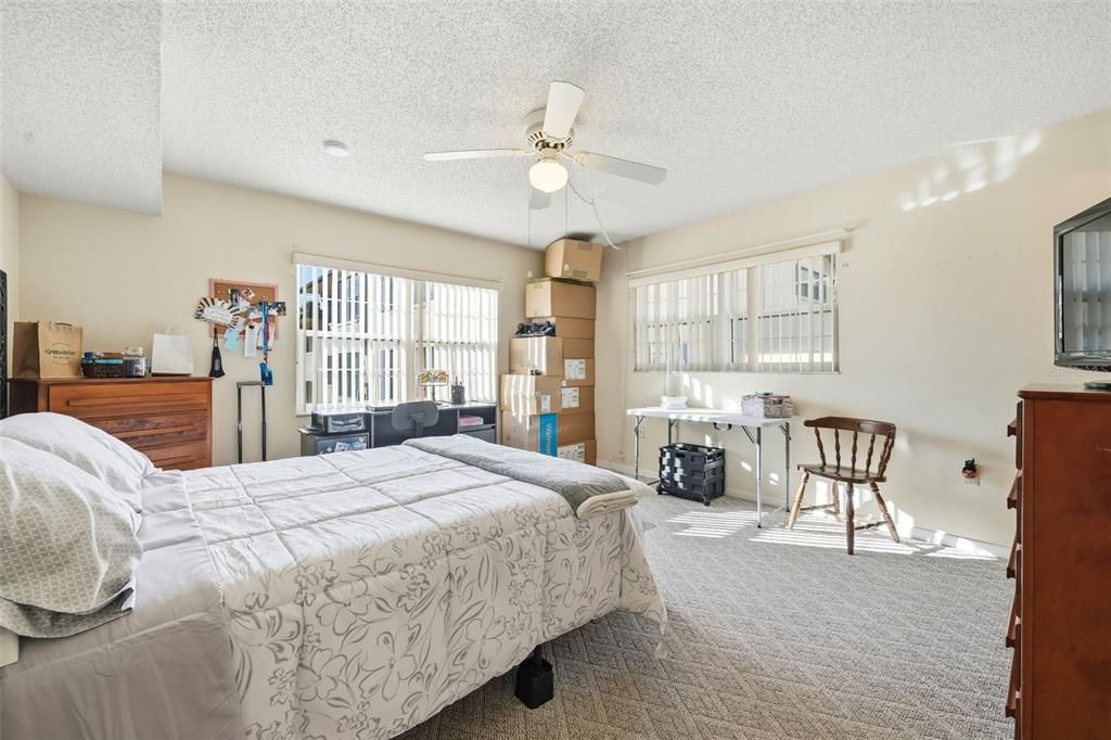 En Venta: $245,000 (2 camas, 2 baños, 1219 Pies cuadrados)