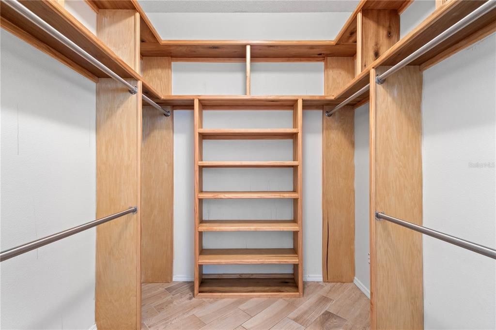 На продажу: $599,999 (3 спален, 2 ванн, 1623 Квадратных фут)