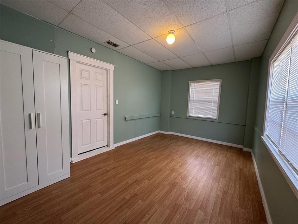 Activo con contrato: $265,000 (3 camas, 1 baños, 1134 Pies cuadrados)