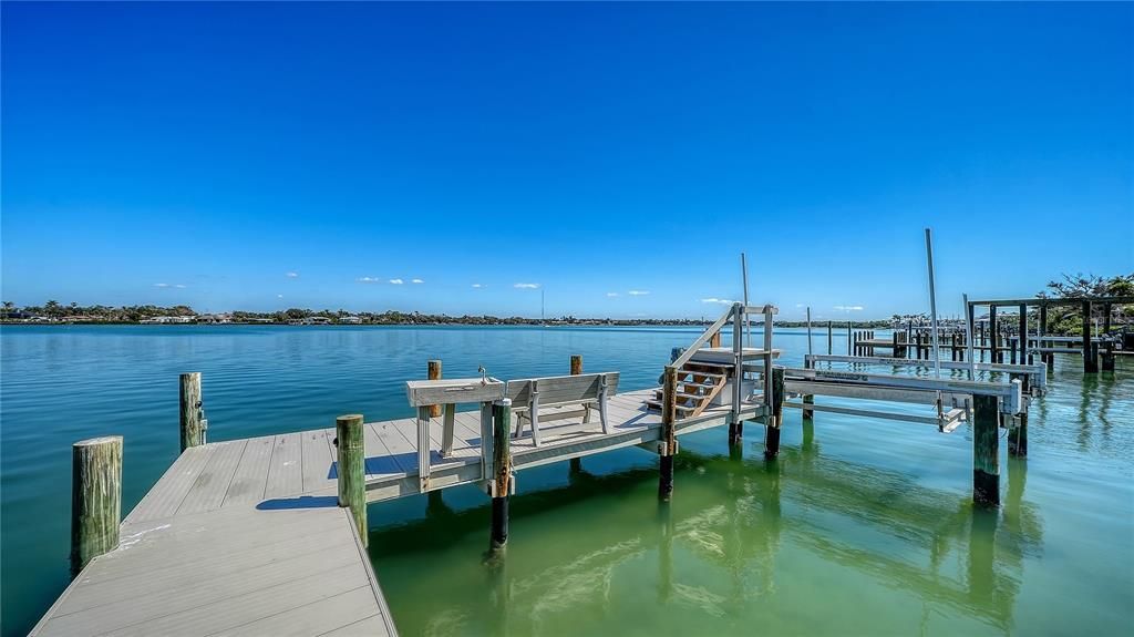 En Venta: $6,995,000 (4 camas, 3 baños, 5590 Pies cuadrados)
