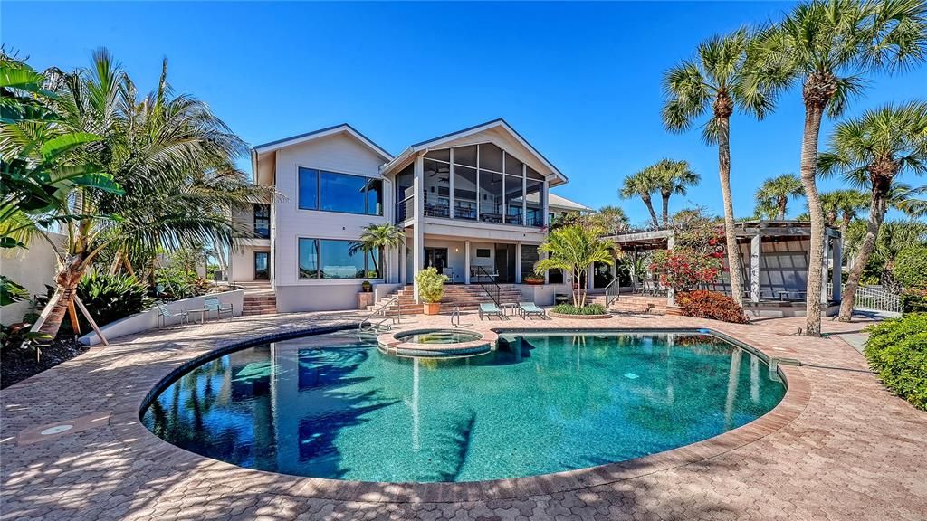 En Venta: $6,995,000 (4 camas, 3 baños, 5590 Pies cuadrados)