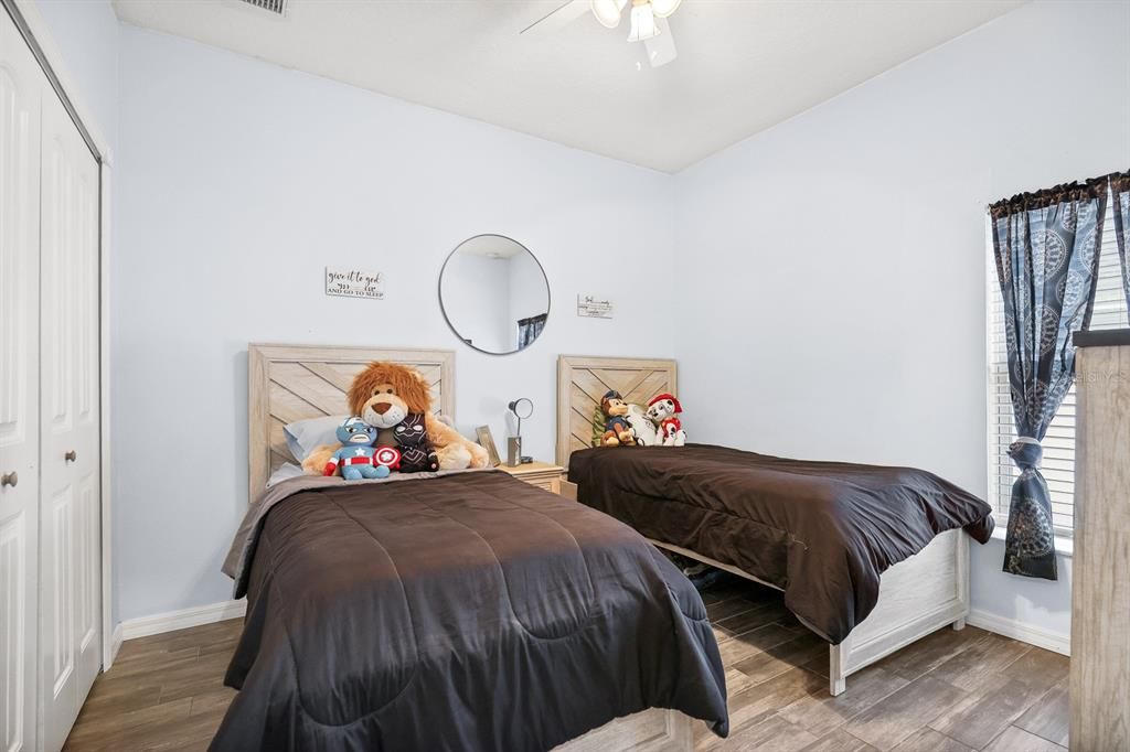 Active With Contract: $515,000 (3 beds, 3 baths, 2900 Square Feet)