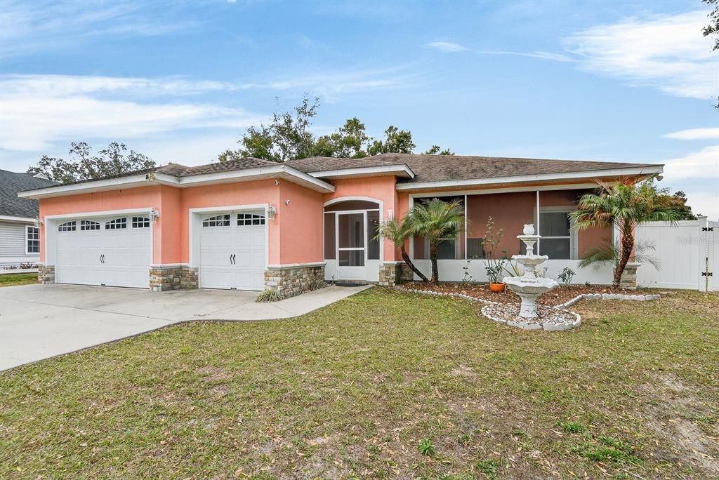 Active With Contract: $515,000 (3 beds, 3 baths, 2900 Square Feet)