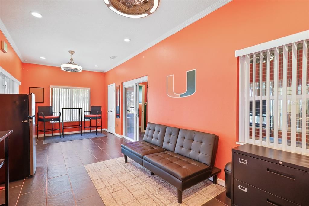 Active With Contract: $515,000 (3 beds, 3 baths, 2900 Square Feet)