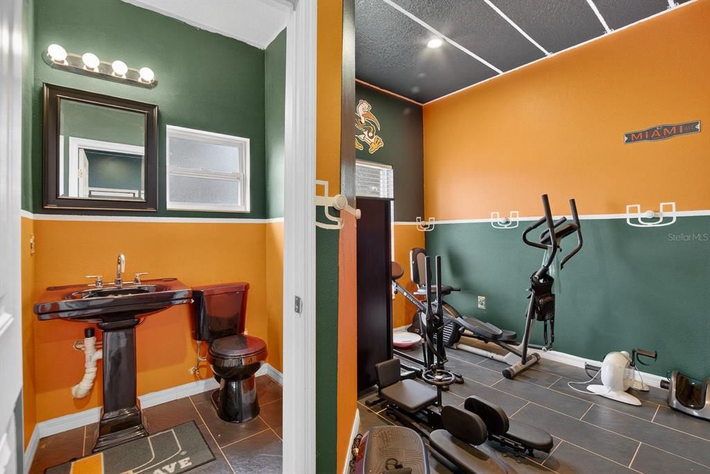 Active With Contract: $515,000 (3 beds, 3 baths, 2900 Square Feet)