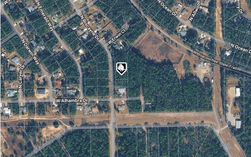 Activo con contrato: $24,900 (0.23 acres)