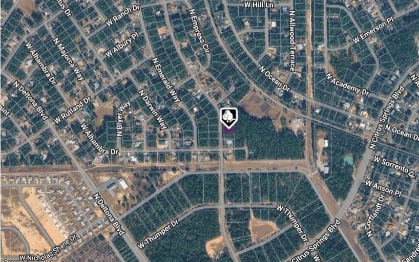 Activo con contrato: $24,900 (0.23 acres)