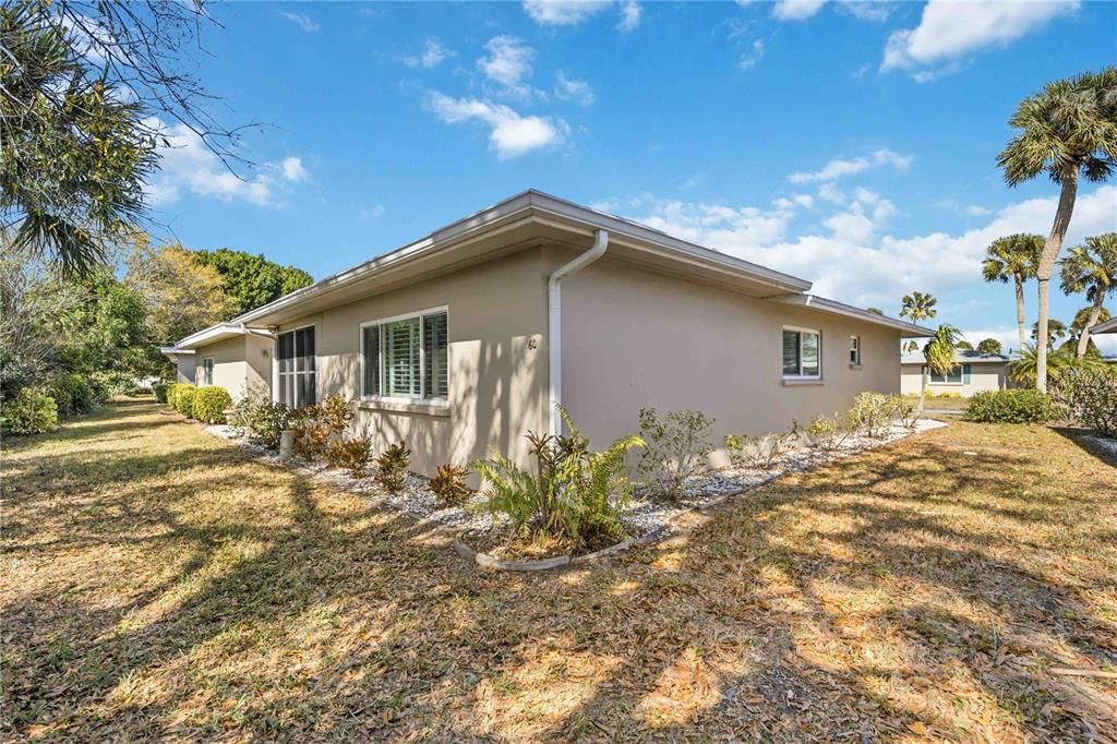 Activo con contrato: $185,000 (2 camas, 2 baños, 1055 Pies cuadrados)