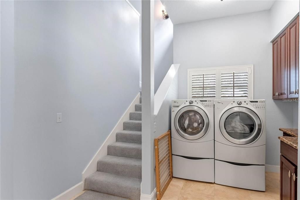 Activo con contrato: $1,250,000 (5 camas, 4 baños, 4078 Pies cuadrados)
