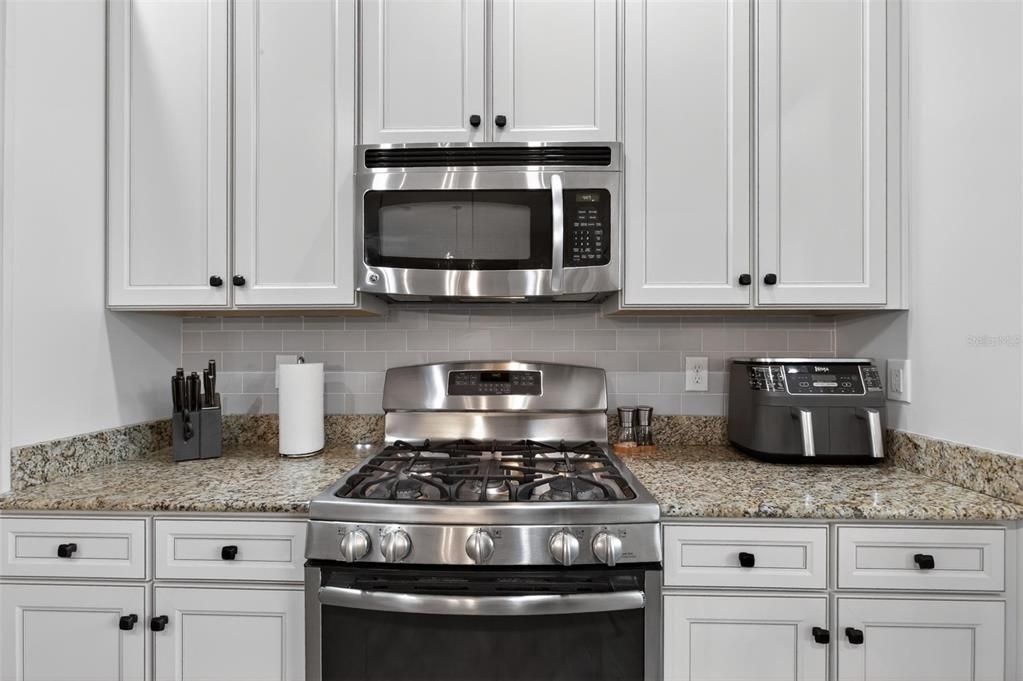 На продажу: $375,000 (3 спален, 2 ванн, 1870 Квадратных фут)