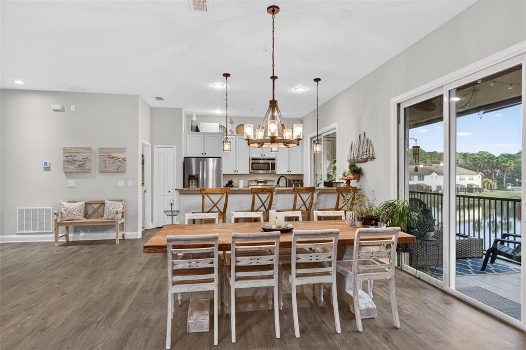 На продажу: $375,000 (3 спален, 2 ванн, 1870 Квадратных фут)