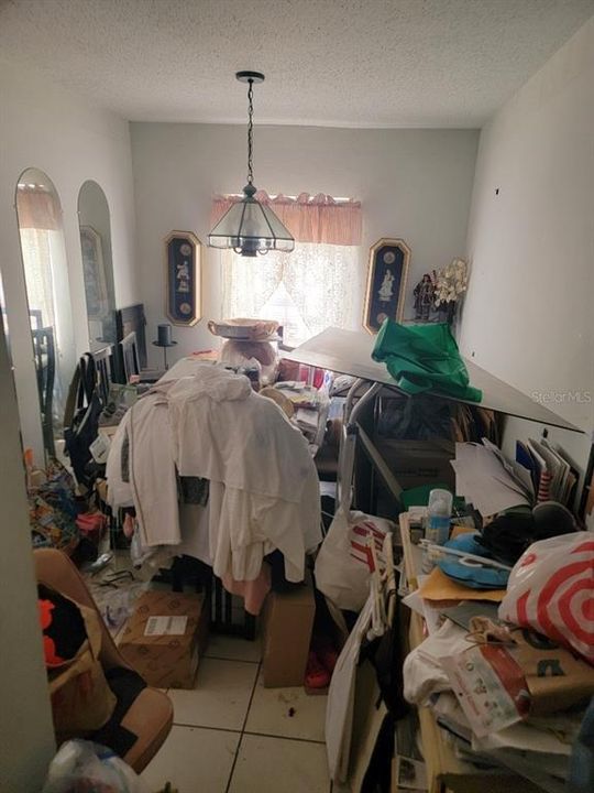 Activo con contrato: $60,000 (3 camas, 2 baños, 1183 Pies cuadrados)