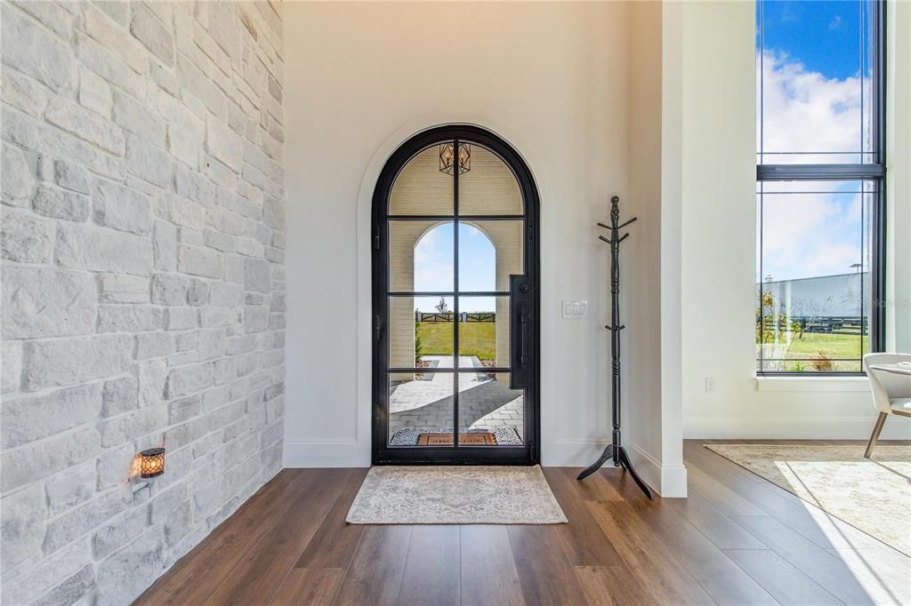 En Venta: $1,450,000 (4 camas, 3 baños, 4000 Pies cuadrados)