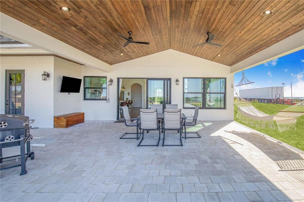 En Venta: $1,450,000 (4 camas, 3 baños, 4000 Pies cuadrados)