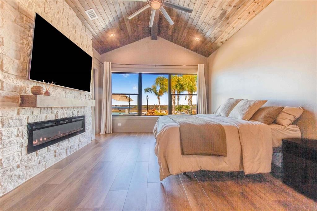 En Venta: $1,450,000 (4 camas, 3 baños, 4000 Pies cuadrados)