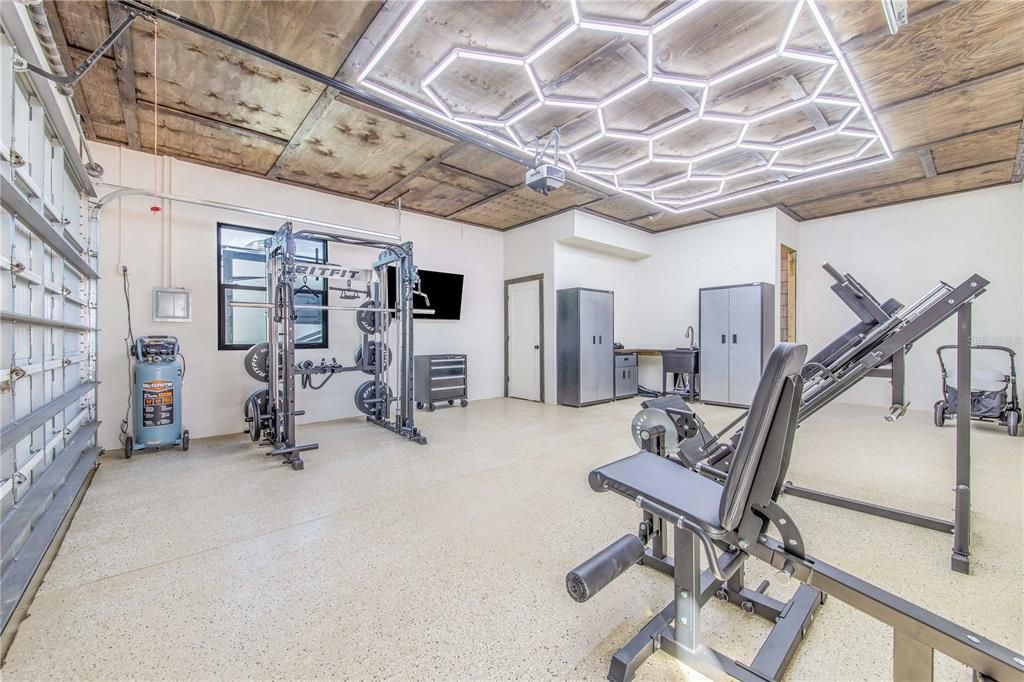 En Venta: $1,450,000 (4 camas, 3 baños, 4000 Pies cuadrados)