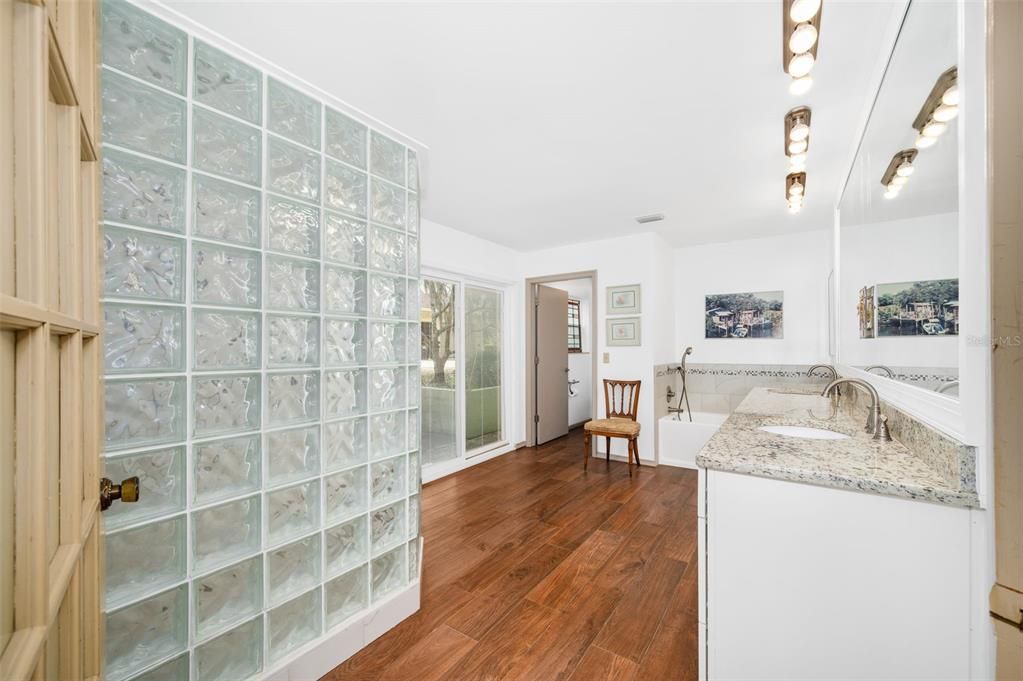 En Venta: $600,000 (3 camas, 3 baños, 3962 Pies cuadrados)