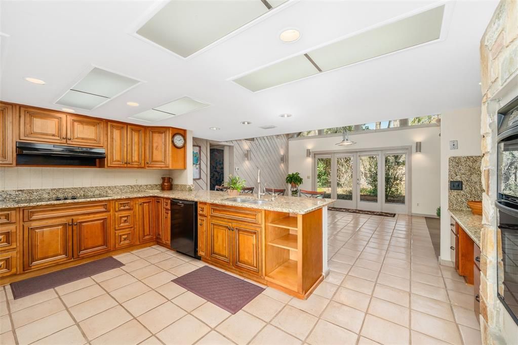 En Venta: $600,000 (3 camas, 3 baños, 3962 Pies cuadrados)