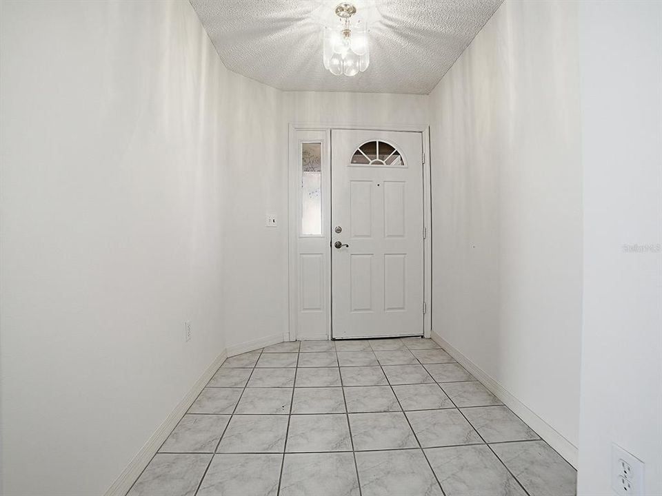 En Venta: $223,247 (3 camas, 2 baños, 1620 Pies cuadrados)