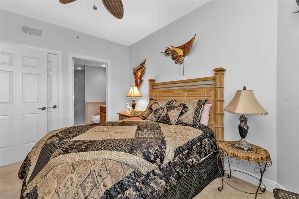 На продажу: $550,000 (3 спален, 3 ванн, 2351 Квадратных фут)