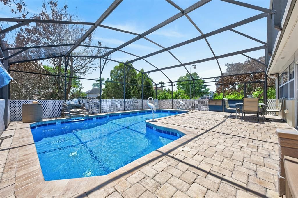 На продажу: $699,000 (4 спален, 4 ванн, 3246 Квадратных фут)