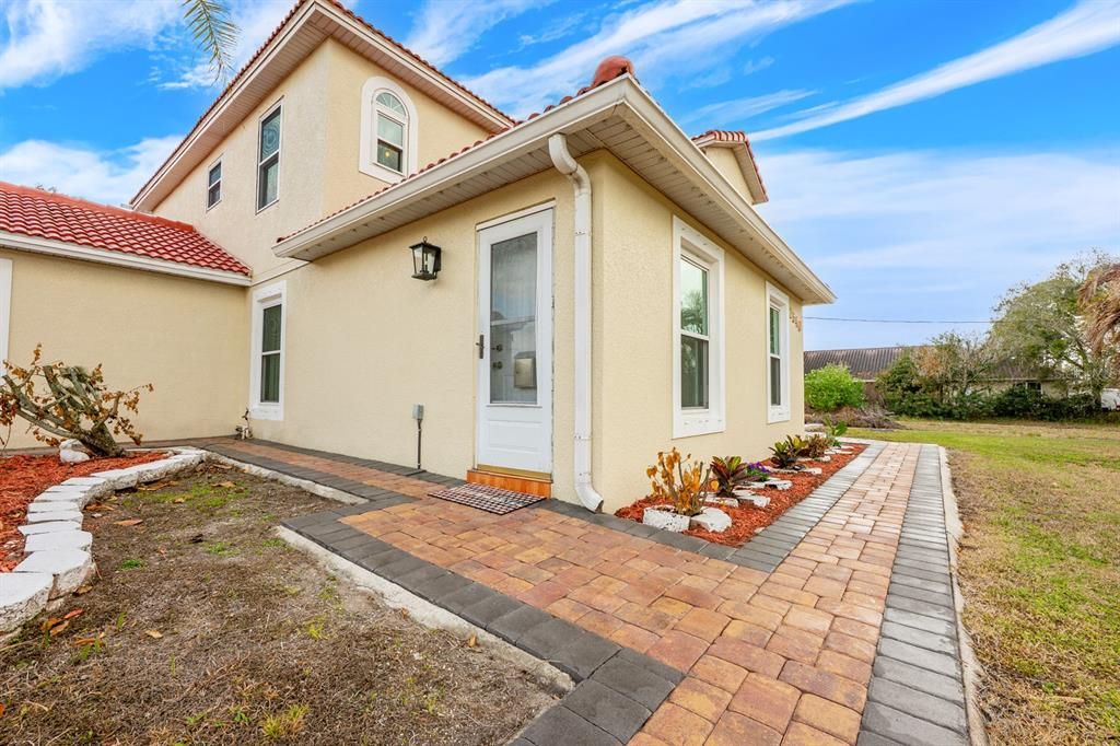 На продажу: $699,000 (4 спален, 4 ванн, 3246 Квадратных фут)