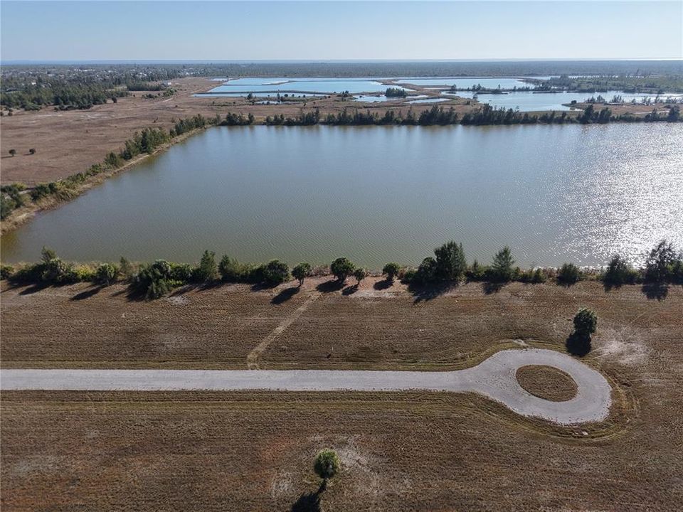 待售: $65,000 (0.17 acres)