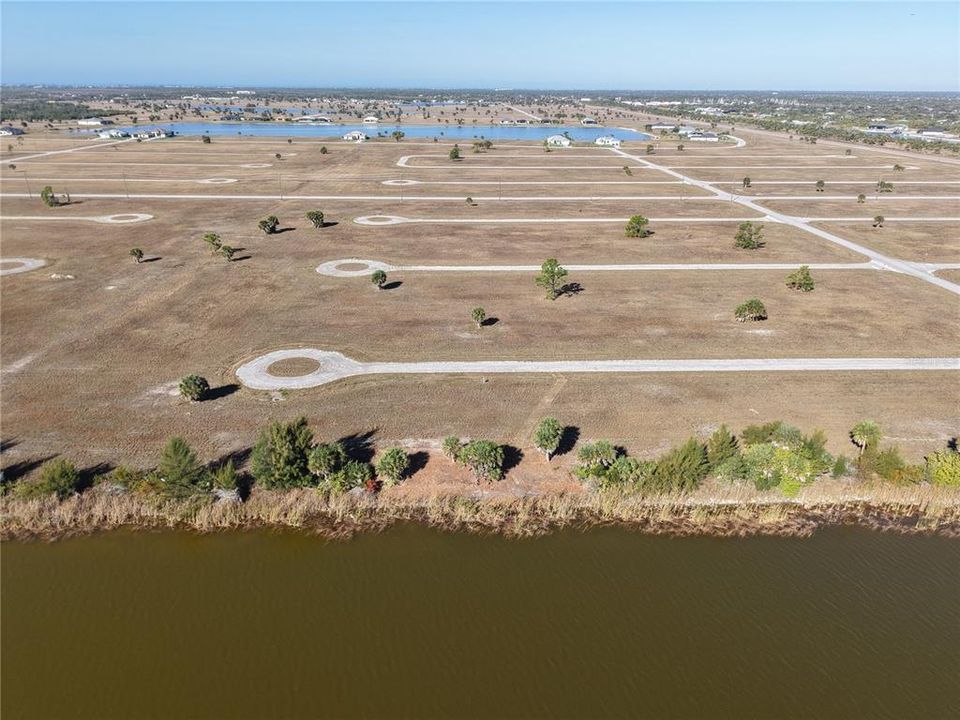 待售: $65,000 (0.17 acres)