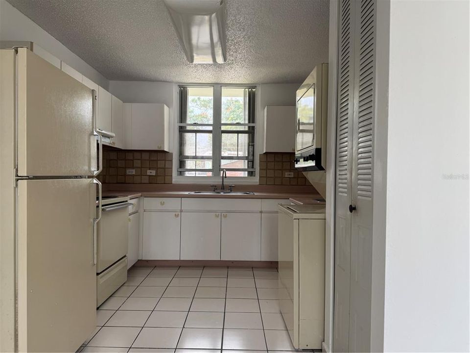 出租: $1,700 (3 贝兹, 2 浴室, 1665 平方英尺)