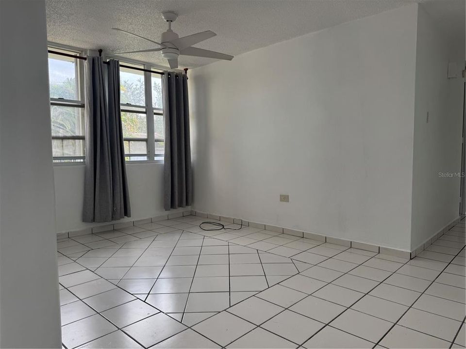 出租: $1,700 (3 贝兹, 2 浴室, 1665 平方英尺)