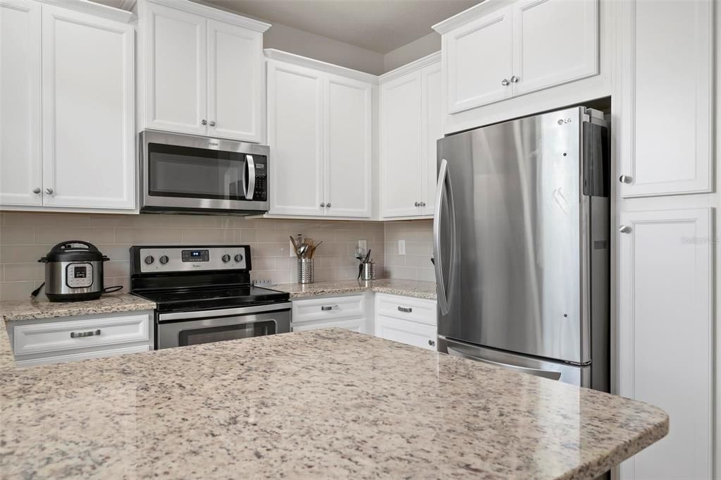 Active With Contract: $2,250 (3 beds, 2 baths, 1635 Square Feet)