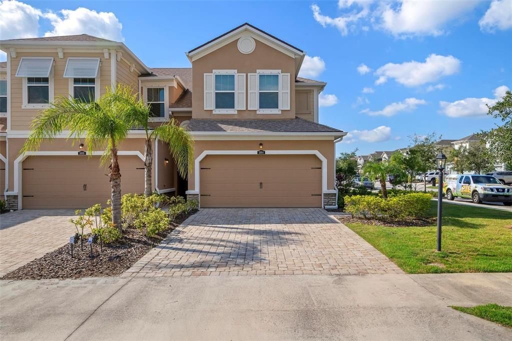 Active With Contract: $2,250 (3 beds, 2 baths, 1635 Square Feet)