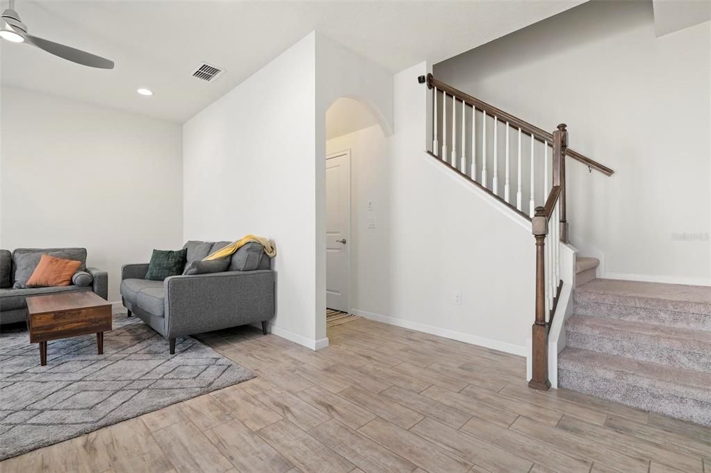 Active With Contract: $2,250 (3 beds, 2 baths, 1635 Square Feet)
