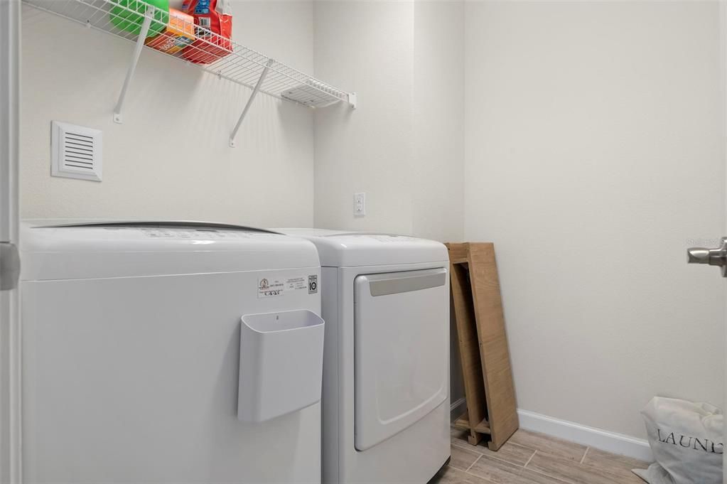 Active With Contract: $2,250 (3 beds, 2 baths, 1635 Square Feet)
