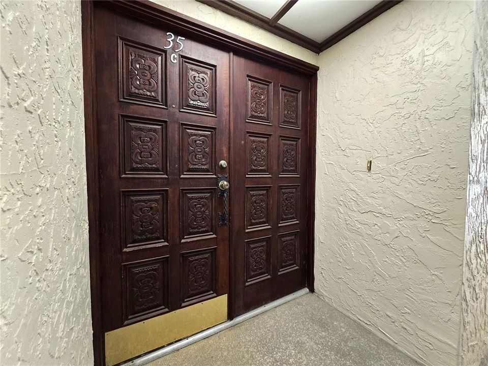 Под контрактом: $325,000 (3 спален, 2 ванн, 1820 Квадратных фут)