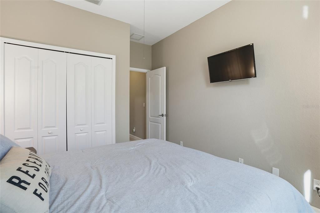 En Venta: $374,900 (4 camas, 2 baños, 1840 Pies cuadrados)