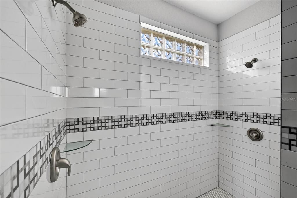 For Sale: $460,000 (4 beds, 2 baths, 2385 Square Feet)
