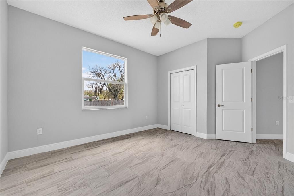 For Sale: $460,000 (4 beds, 2 baths, 2385 Square Feet)